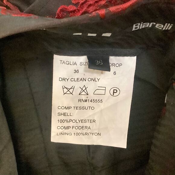 Biarelli Red/Black Rose Peak-Lapel Dinner Tuxedo Set - Picture 13 of 13